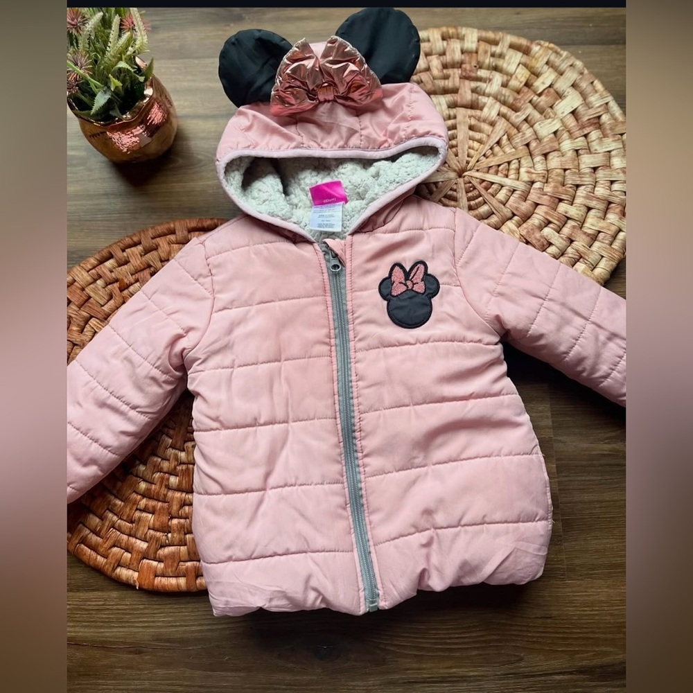 Hooded Minnie MouseJacket with Mouse Ears….Preowned Condition…Sz: 3T…Color: Pink